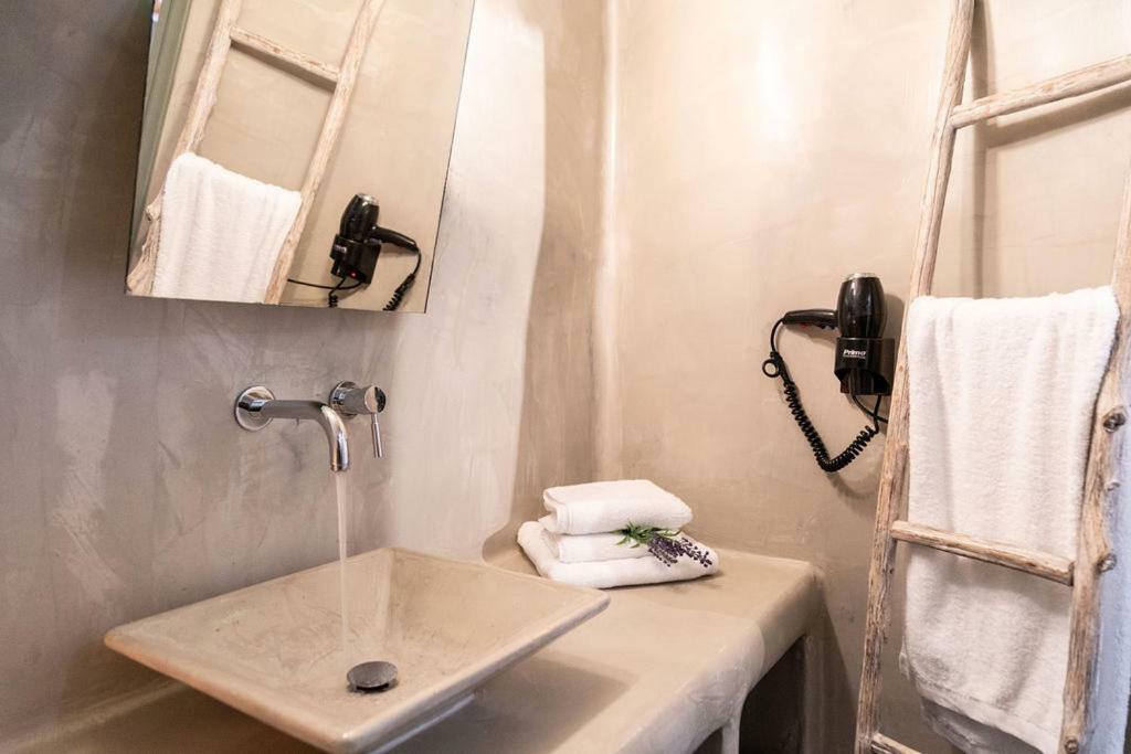 Astrea Suites Feggaropetra Cave House Fira  Luaran gambar